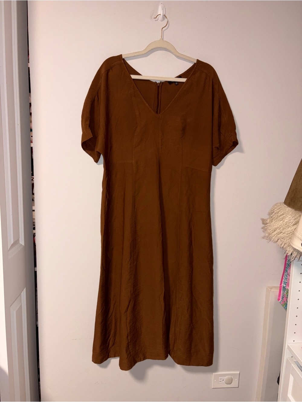 Madewell Solid Brown V-Neck Midi Dress 14